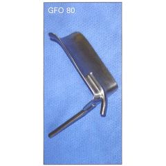 Iron intern retractor blade