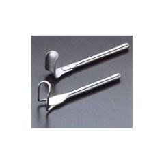 Iron intern retractor blade
