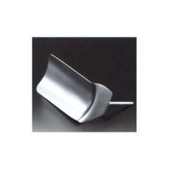 Iron intern retractor blade