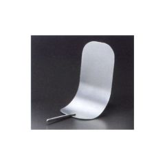 Iron intern retractor blade