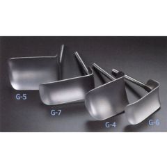 Iron intern retractor blades