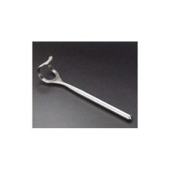 Iron intern retractor blade