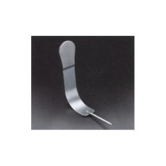 Iron intern retractor blade